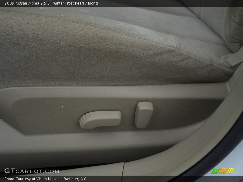Winter Frost Pearl / Blond 2009 Nissan Altima 2.5 S