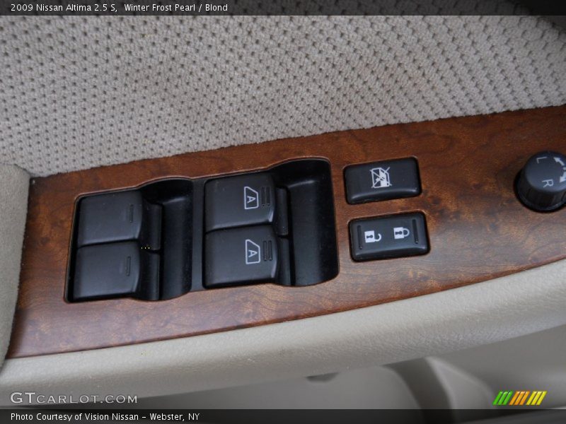 Winter Frost Pearl / Blond 2009 Nissan Altima 2.5 S