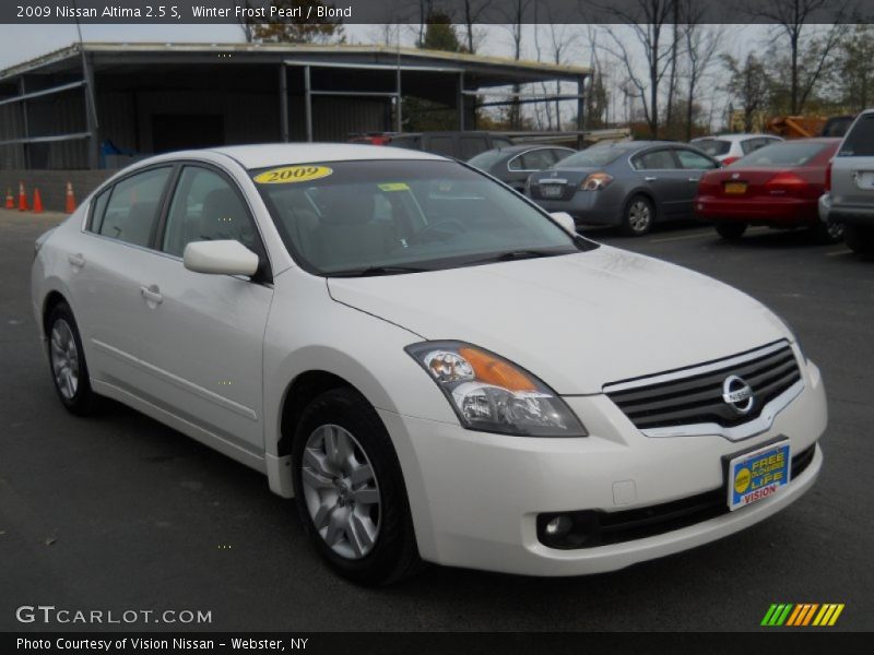 Winter Frost Pearl / Blond 2009 Nissan Altima 2.5 S