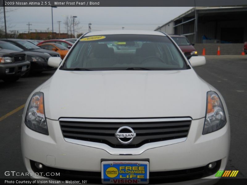 Winter Frost Pearl / Blond 2009 Nissan Altima 2.5 S