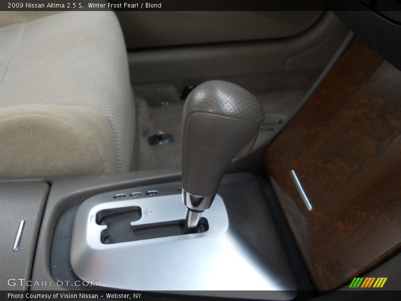 Winter Frost Pearl / Blond 2009 Nissan Altima 2.5 S