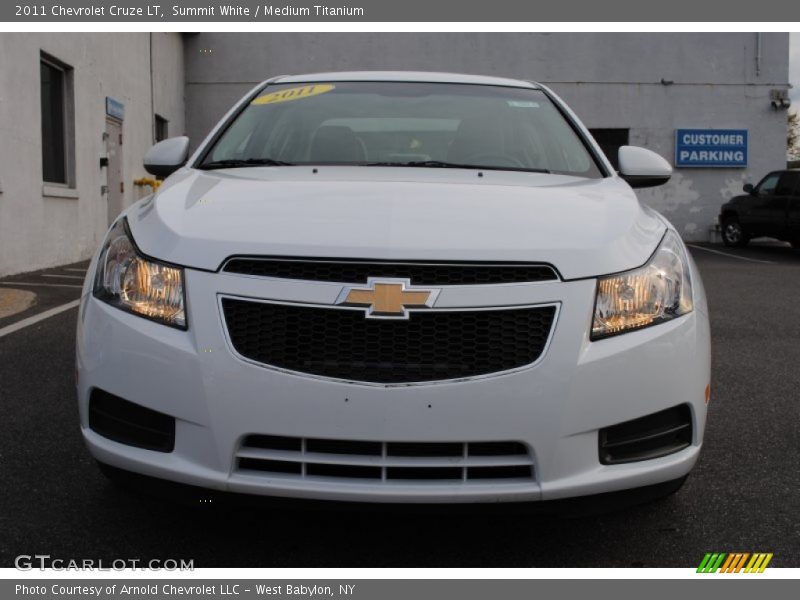 Summit White / Medium Titanium 2011 Chevrolet Cruze LT