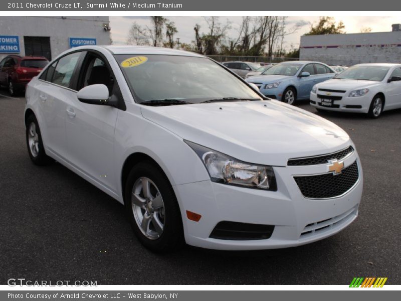 Summit White / Medium Titanium 2011 Chevrolet Cruze LT