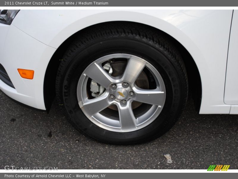 Summit White / Medium Titanium 2011 Chevrolet Cruze LT