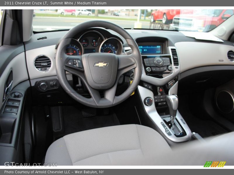 Summit White / Medium Titanium 2011 Chevrolet Cruze LT