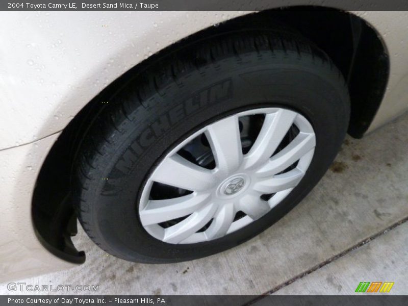 Desert Sand Mica / Taupe 2004 Toyota Camry LE