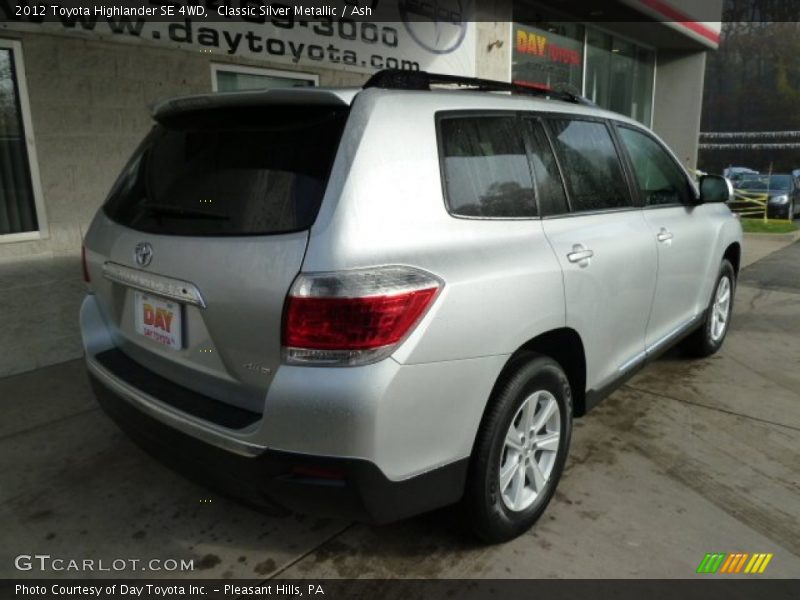 Classic Silver Metallic / Ash 2012 Toyota Highlander SE 4WD