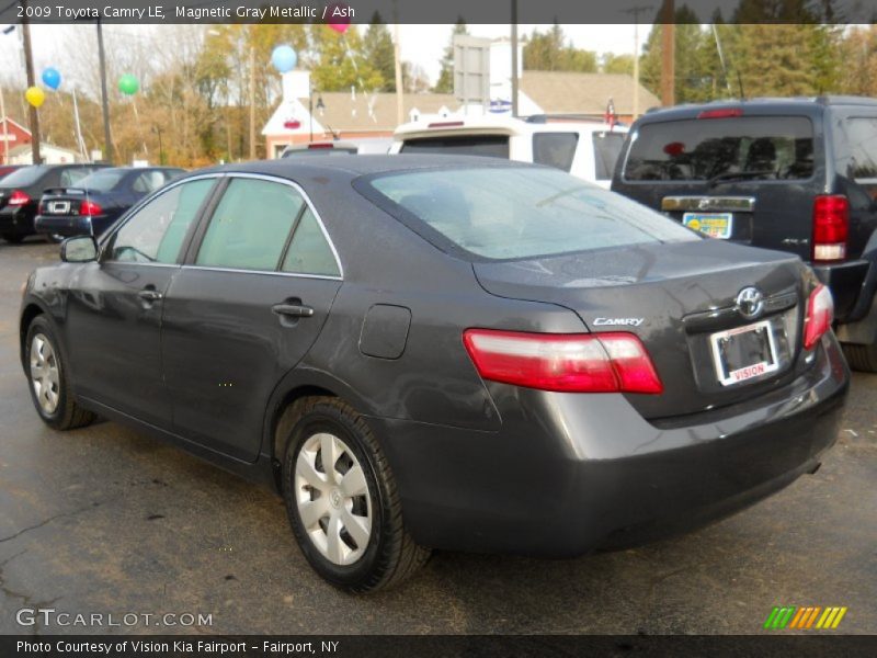 Magnetic Gray Metallic / Ash 2009 Toyota Camry LE
