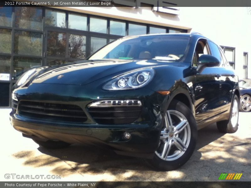 Jet Green Metallic / Luxor Beige 2012 Porsche Cayenne S