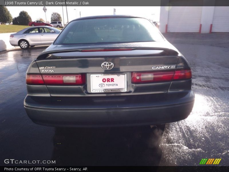 Dark Green Metallic / Oak 1998 Toyota Camry LE