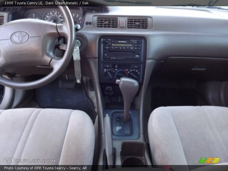 Dark Green Metallic / Oak 1998 Toyota Camry LE
