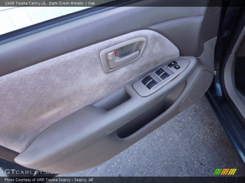 Dark Green Metallic / Oak 1998 Toyota Camry LE