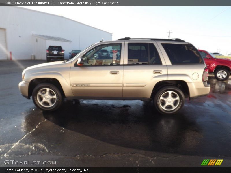 Sandstone Metallic / Light Cashmere 2004 Chevrolet TrailBlazer LT
