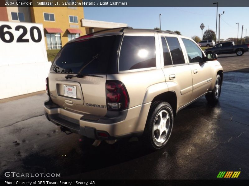 Sandstone Metallic / Light Cashmere 2004 Chevrolet TrailBlazer LT