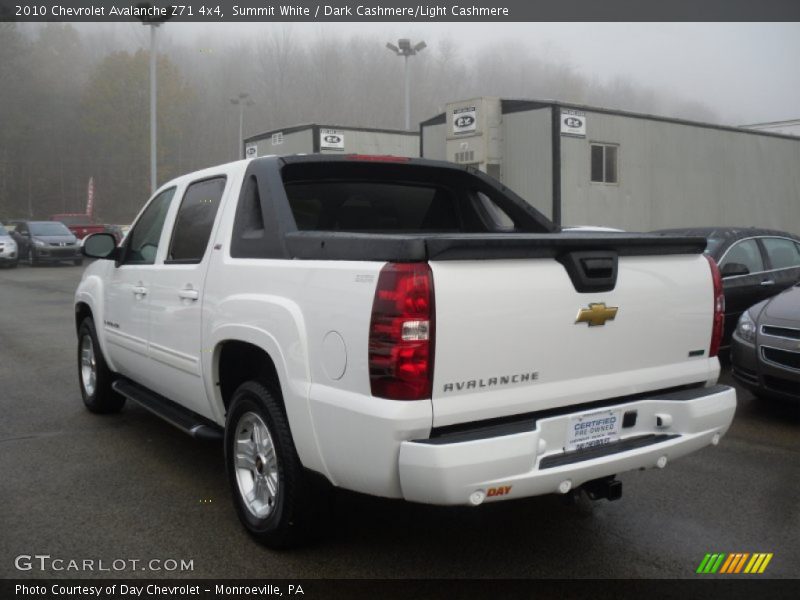 Summit White / Dark Cashmere/Light Cashmere 2010 Chevrolet Avalanche Z71 4x4