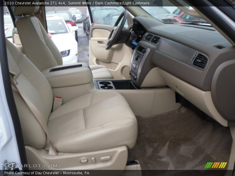 Summit White / Dark Cashmere/Light Cashmere 2010 Chevrolet Avalanche Z71 4x4