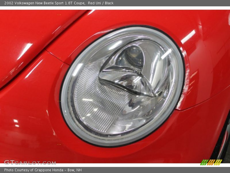 Red Uni / Black 2002 Volkswagen New Beetle Sport 1.8T Coupe