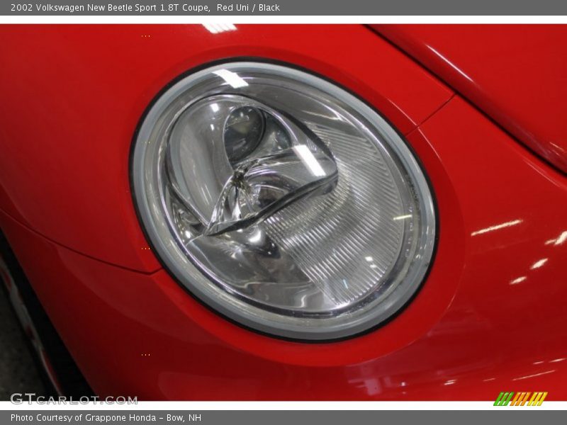 Red Uni / Black 2002 Volkswagen New Beetle Sport 1.8T Coupe