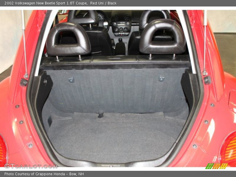 Red Uni / Black 2002 Volkswagen New Beetle Sport 1.8T Coupe
