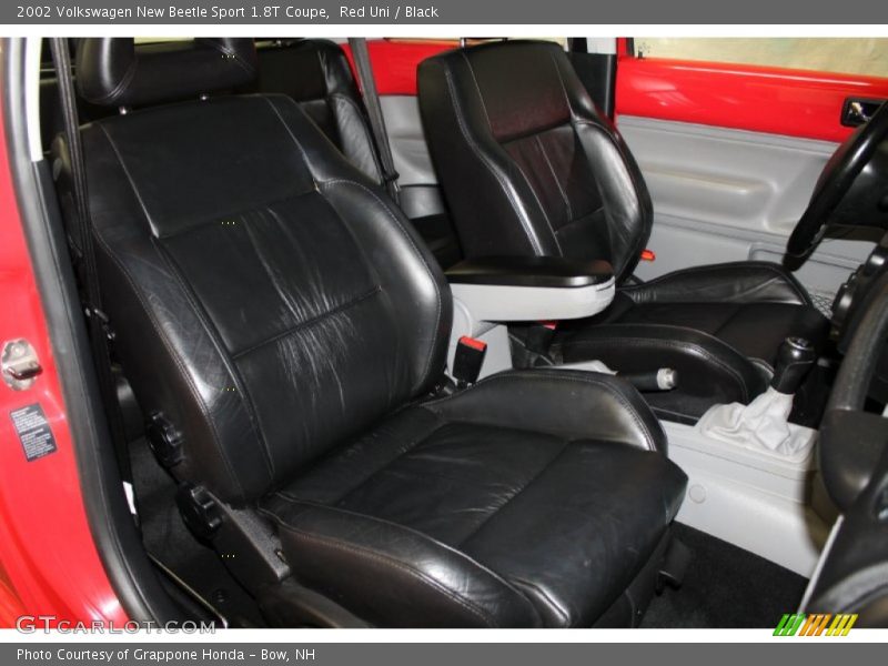 Red Uni / Black 2002 Volkswagen New Beetle Sport 1.8T Coupe