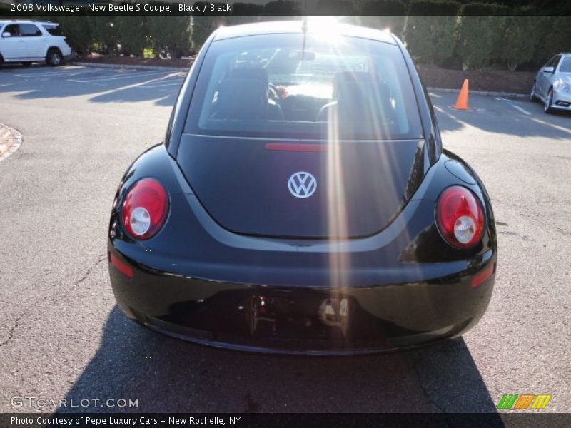 Black / Black 2008 Volkswagen New Beetle S Coupe