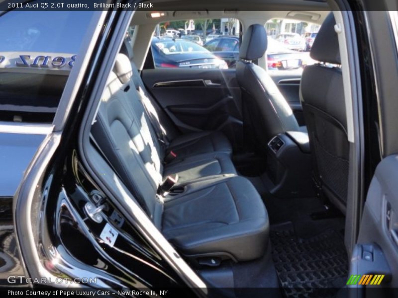 Brilliant Black / Black 2011 Audi Q5 2.0T quattro