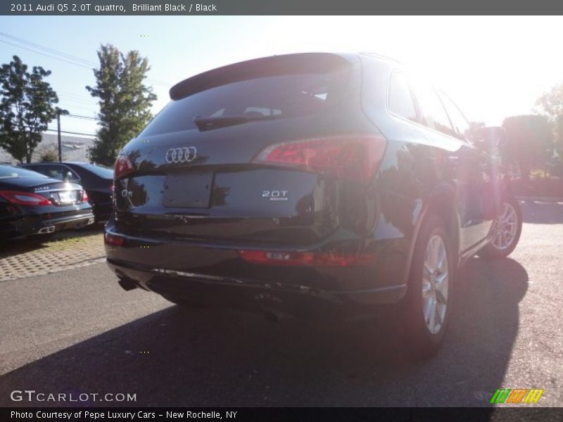 Brilliant Black / Black 2011 Audi Q5 2.0T quattro
