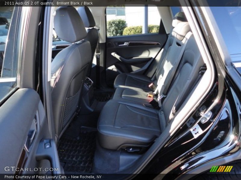Brilliant Black / Black 2011 Audi Q5 2.0T quattro