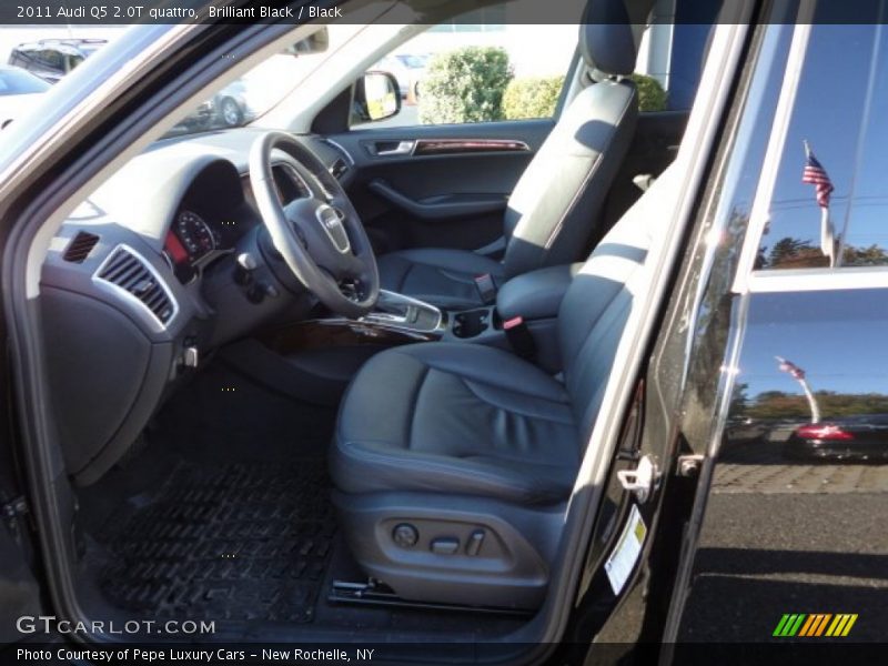 Brilliant Black / Black 2011 Audi Q5 2.0T quattro