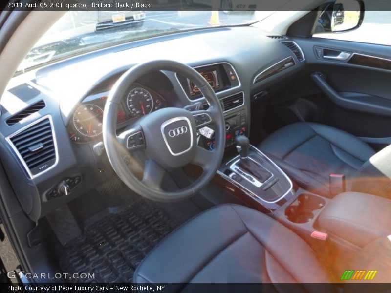 Brilliant Black / Black 2011 Audi Q5 2.0T quattro