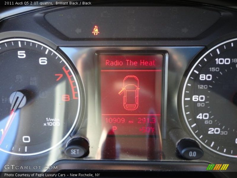 Brilliant Black / Black 2011 Audi Q5 2.0T quattro
