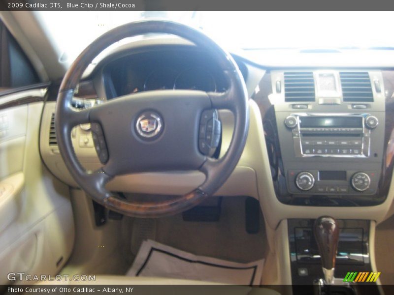 Blue Chip / Shale/Cocoa 2009 Cadillac DTS
