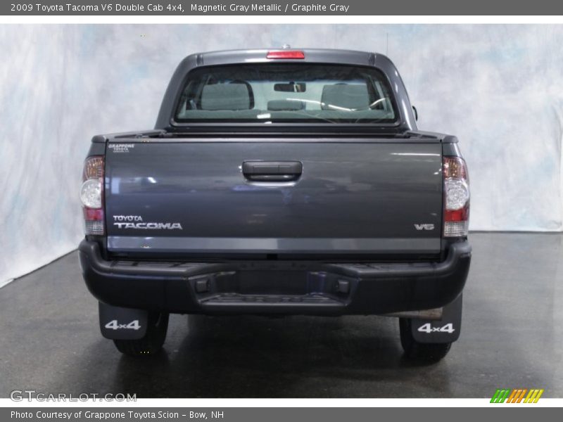 Magnetic Gray Metallic / Graphite Gray 2009 Toyota Tacoma V6 Double Cab 4x4