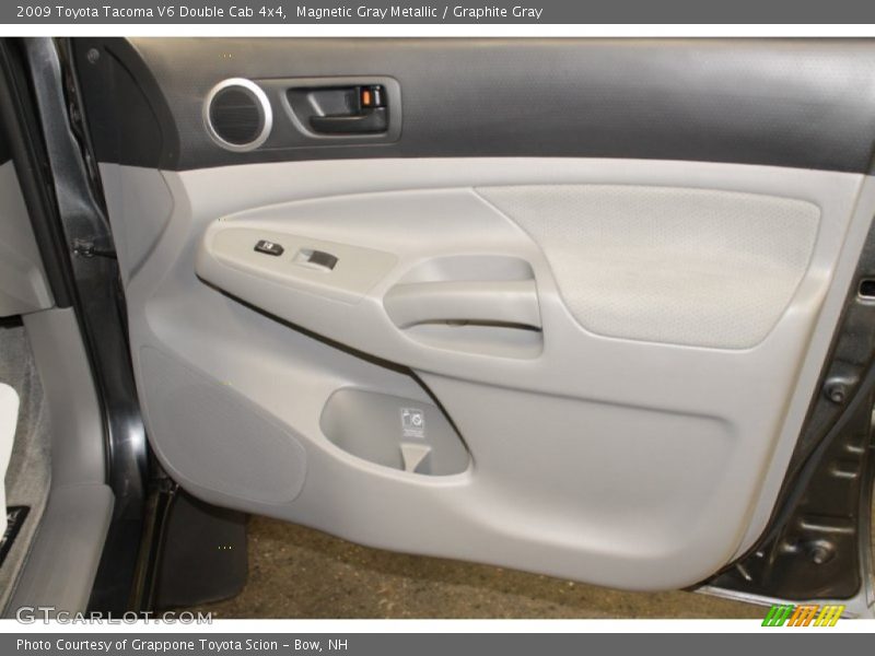 Magnetic Gray Metallic / Graphite Gray 2009 Toyota Tacoma V6 Double Cab 4x4