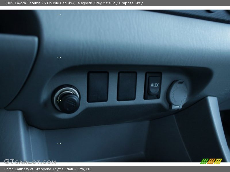 Magnetic Gray Metallic / Graphite Gray 2009 Toyota Tacoma V6 Double Cab 4x4