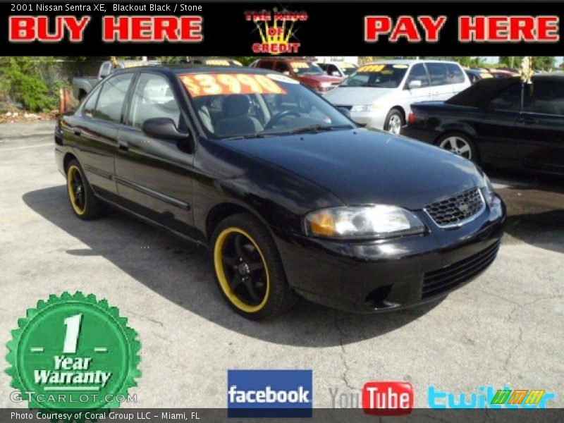 Blackout Black / Stone 2001 Nissan Sentra XE