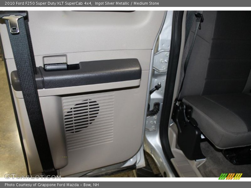 Ingot Silver Metallic / Medium Stone 2010 Ford F250 Super Duty XLT SuperCab 4x4
