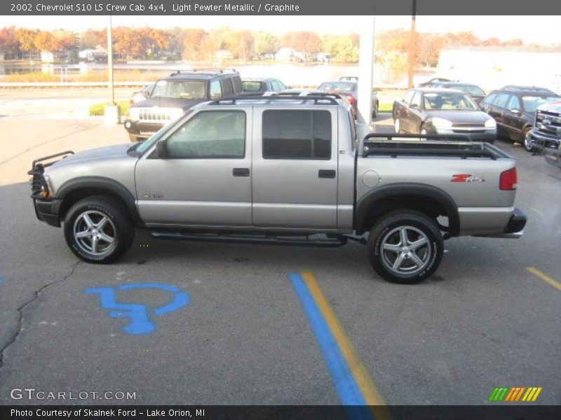 Light Pewter Metallic / Graphite 2002 Chevrolet S10 LS Crew Cab 4x4