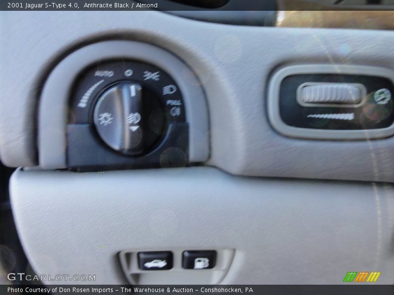 Anthracite Black / Almond 2001 Jaguar S-Type 4.0