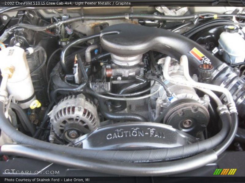 Light Pewter Metallic / Graphite 2002 Chevrolet S10 LS Crew Cab 4x4