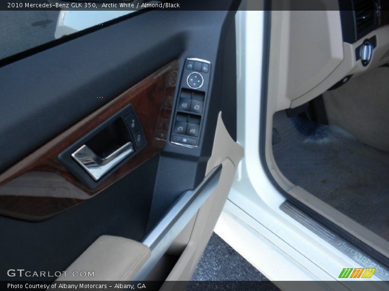 Arctic White / Almond/Black 2010 Mercedes-Benz GLK 350