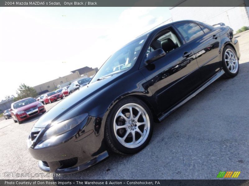 Front 3/4 View of 2004 MAZDA6 s Sedan