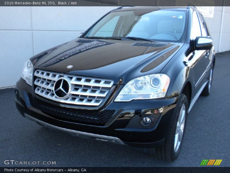 Front 3/4 View of 2010 ML 350