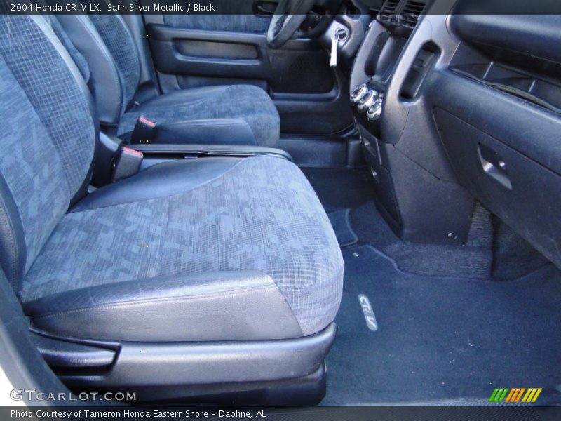 Satin Silver Metallic / Black 2004 Honda CR-V LX