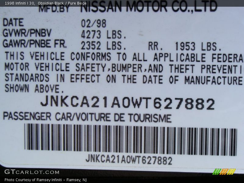 Obsidian Black / Pure Beige 1998 Infiniti I 30