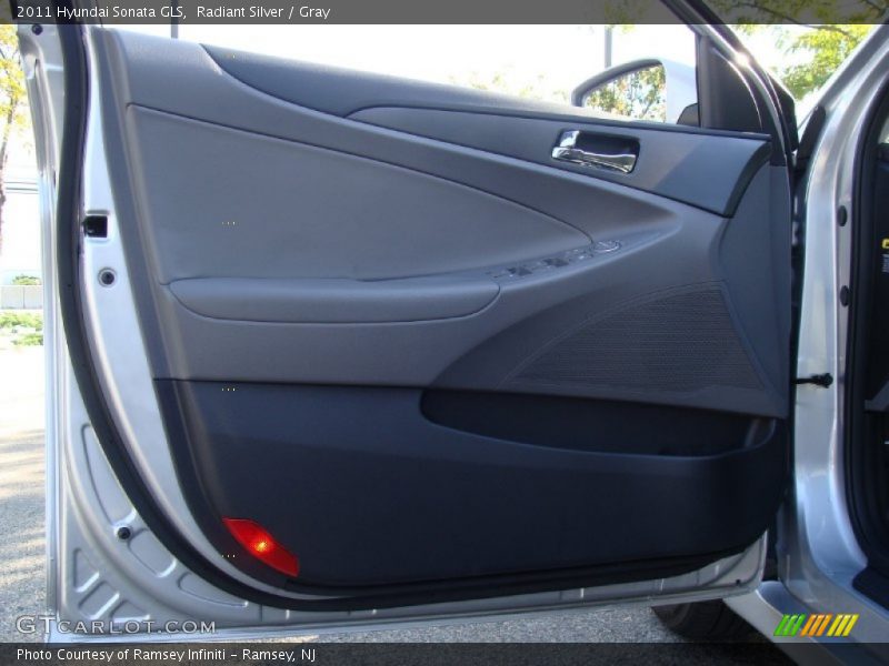 Radiant Silver / Gray 2011 Hyundai Sonata GLS