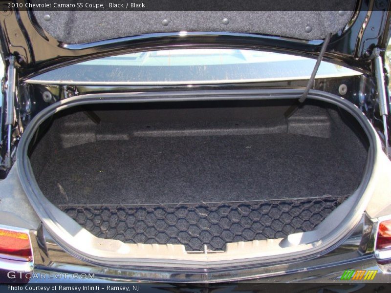  2010 Camaro SS Coupe Trunk