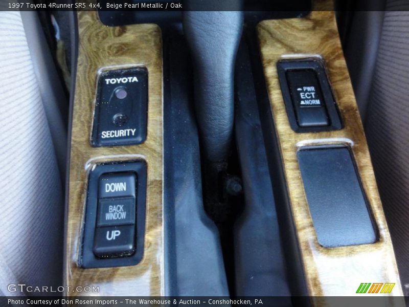 Controls of 1997 4Runner SR5 4x4