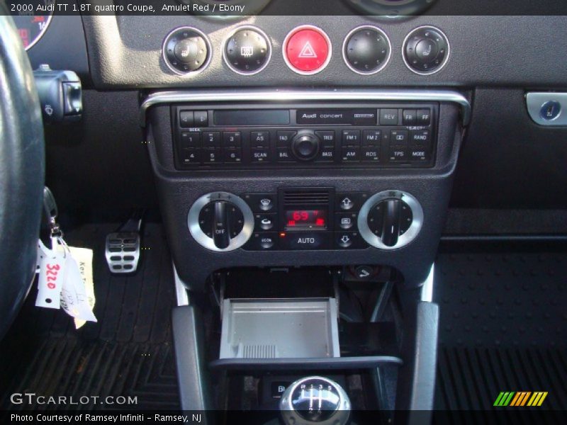 Controls of 2000 TT 1.8T quattro Coupe
