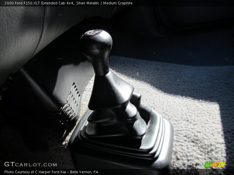 Silver Metallic / Medium Graphite 2000 Ford F150 XLT Extended Cab 4x4